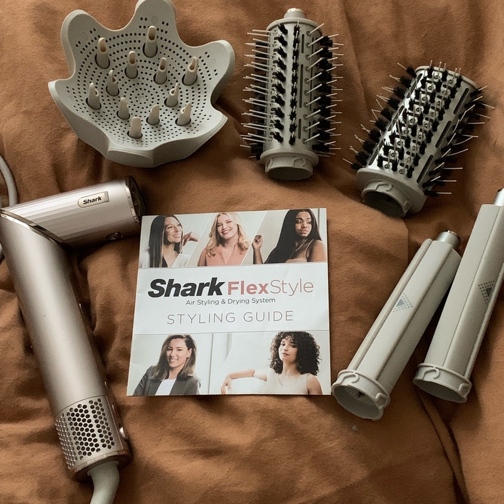 Shark Beauty FlexStyle Air Styling & Drying System